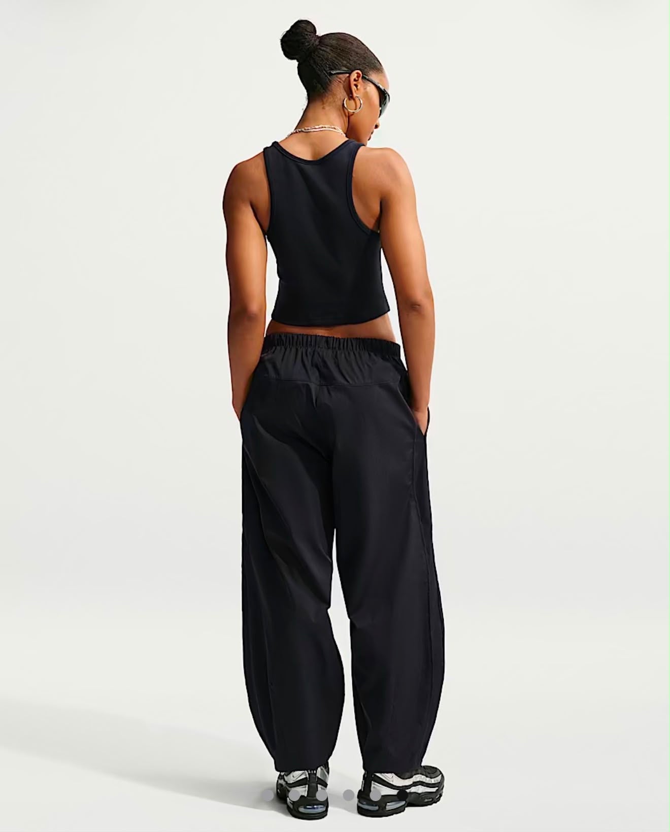 Top Corto Nike Sportswear Mujer Negro/Blanco Original | Tank Top Ajustado