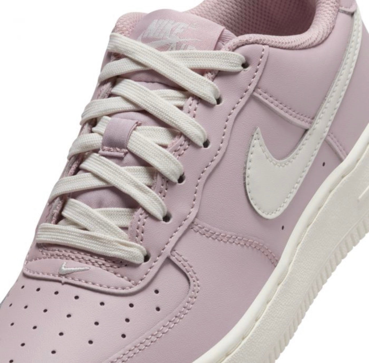 Nike Air Force 1 Mujer – Color Rosa Claro y Blanco (Estilo Clásico)