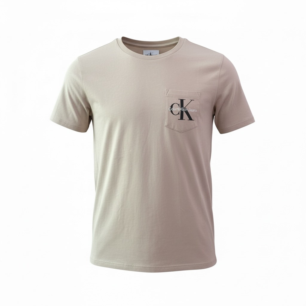 Camiseta Calvin Klein Niño Beige con Bolsillo y Logo CK – Estilo Casual Moderno