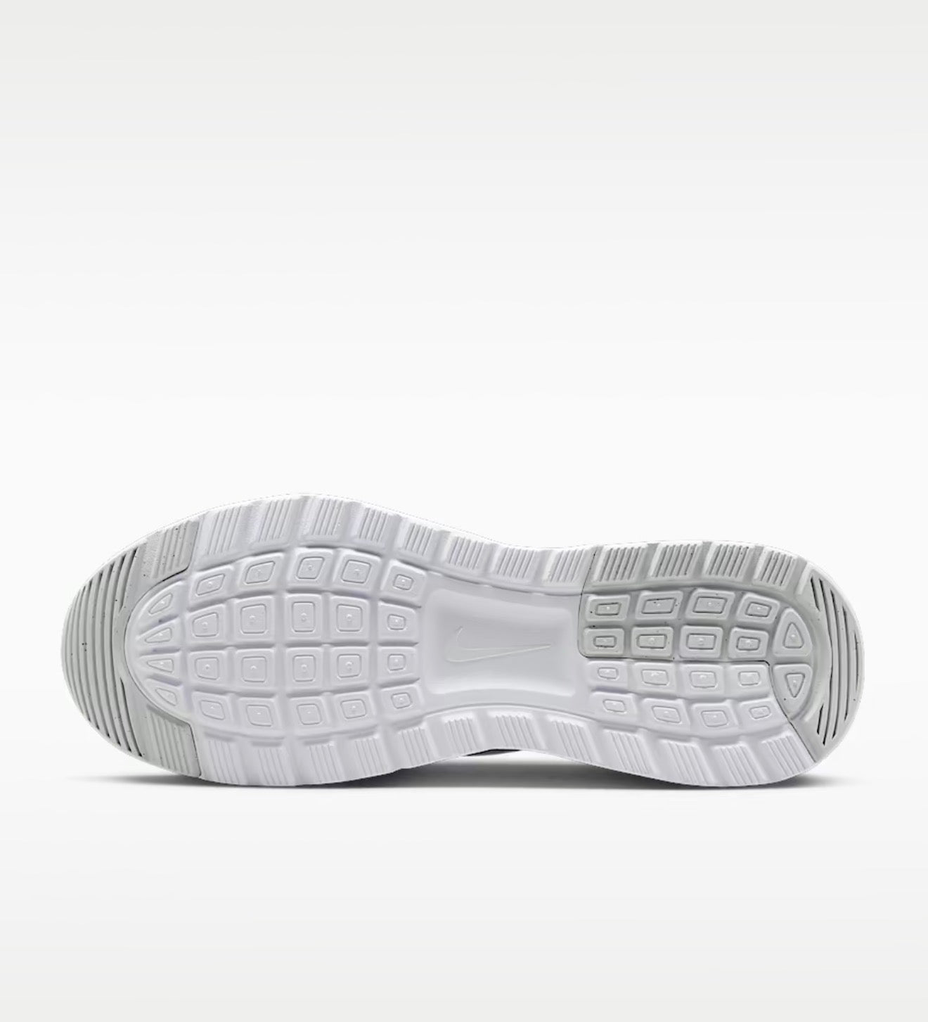 Tenis Nike Air Max Nuaxis para Mujer – Blanco/Plata Metálico