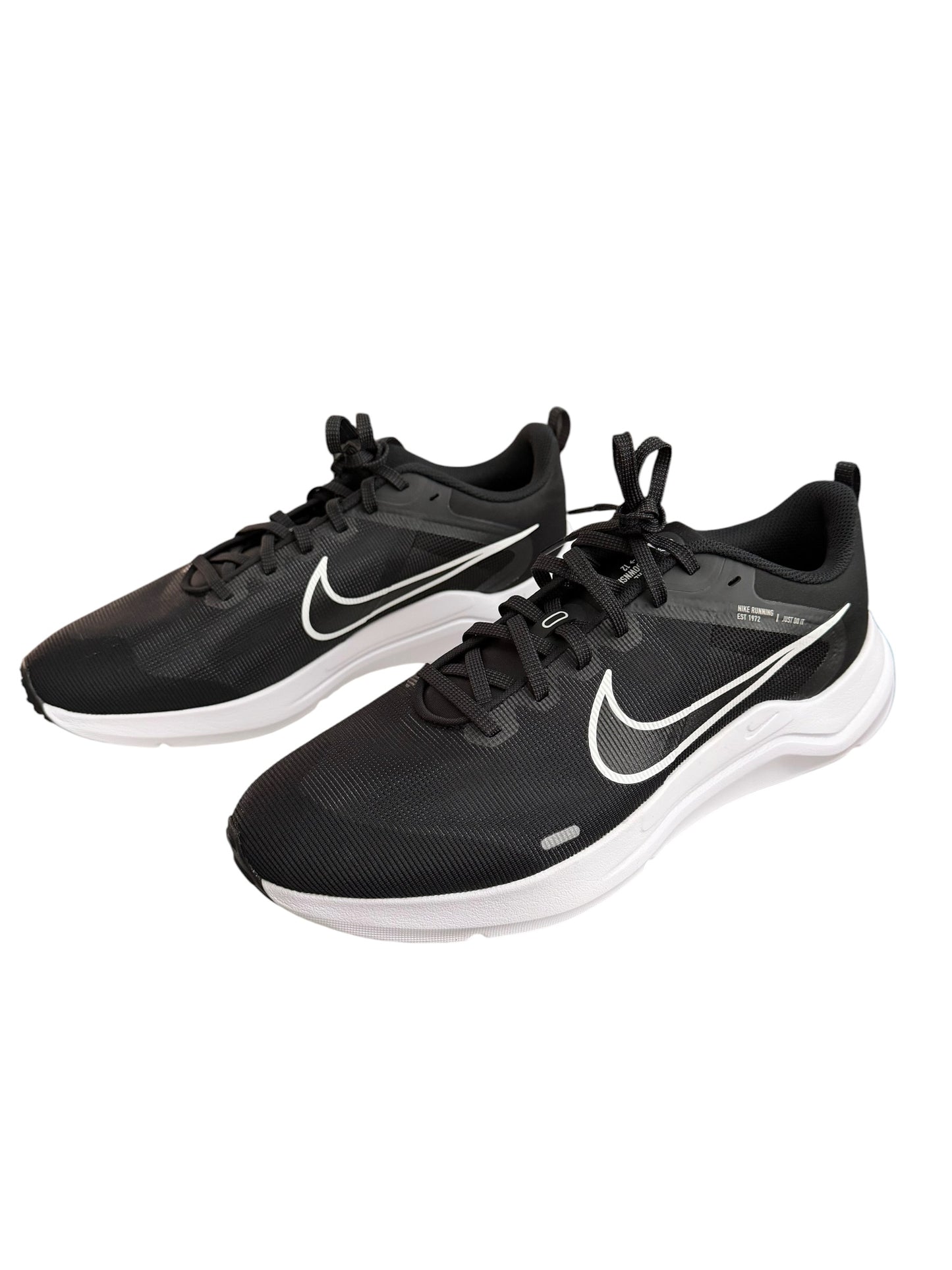 Nike Downshifter 12 Hombre Negro/Blanco