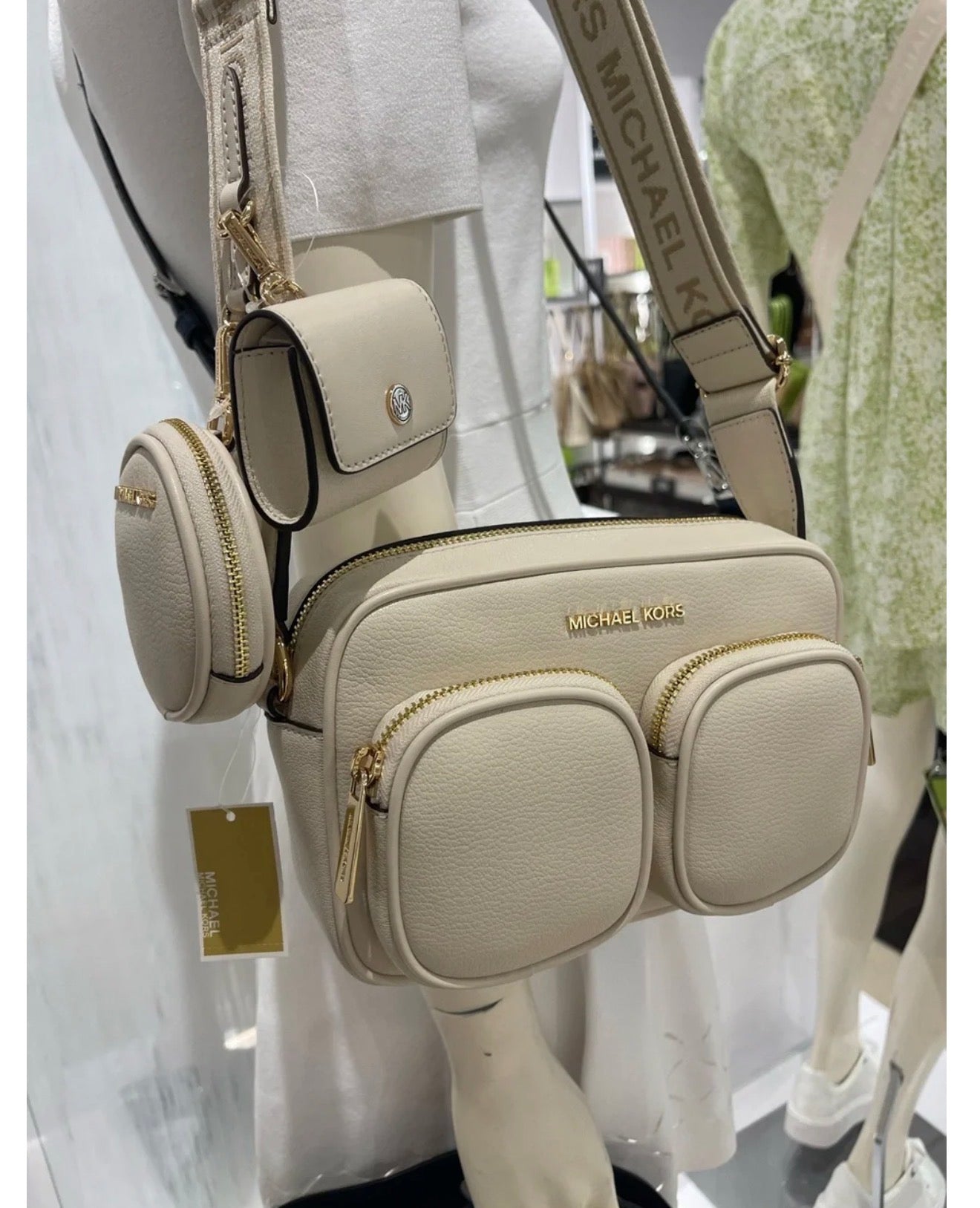 Bolso Crossbody Michael Kors Jet Set de Cuero Color Crema con Accesorios 4 en 1 para Mujer