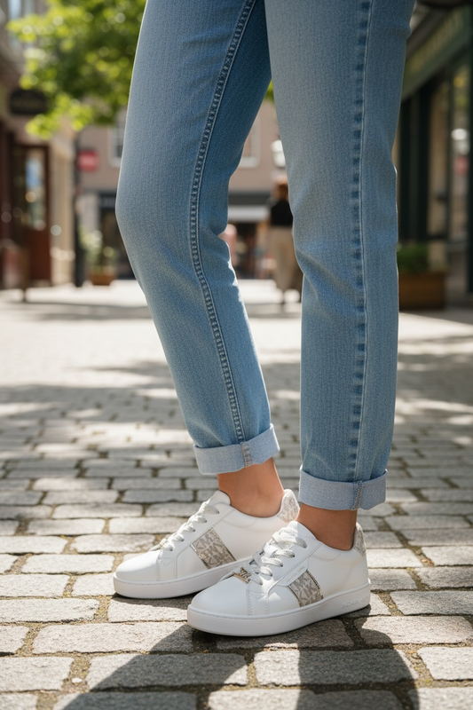 Tenis Michael Kors Blancos para Niña con Monograma MK