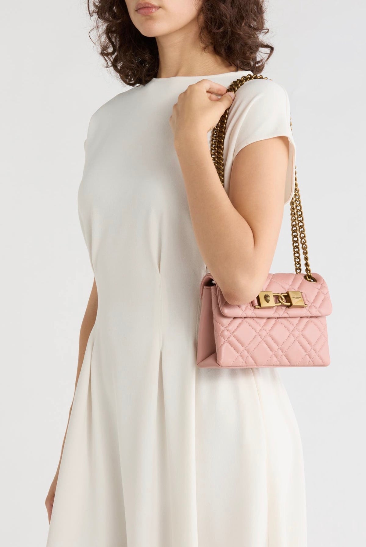 Bolso Crossbody Kurt Geiger London Mini Kingsley en Cuero Rosa Pastel