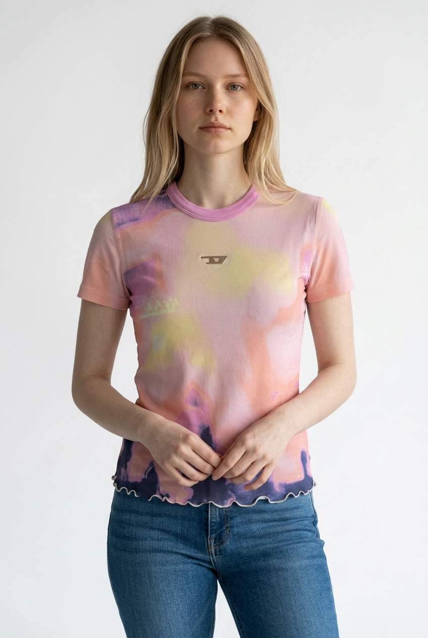 Camiseta Diesel Mujer Estampado Artístico Multicolor – Edición Premium