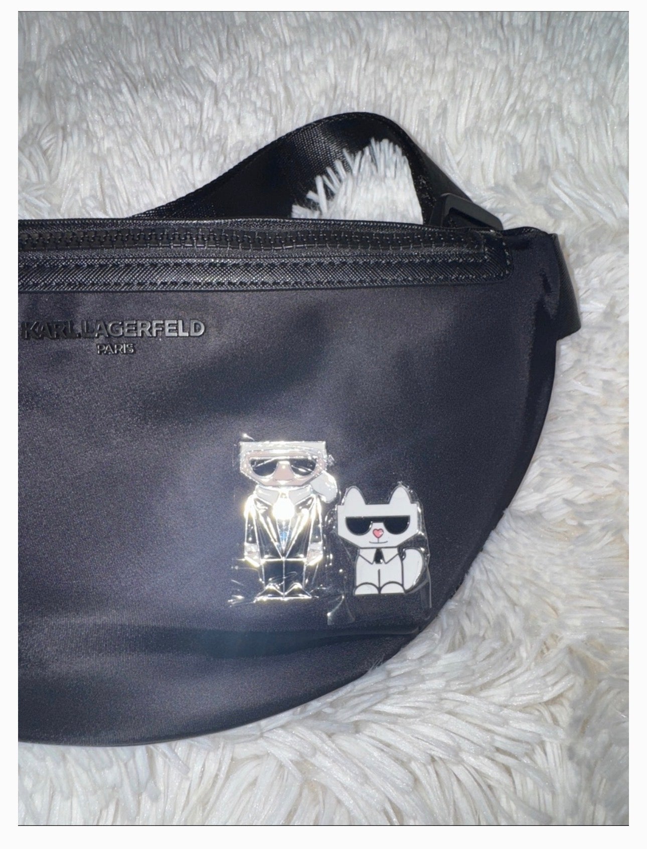 Riñonera Unisex Karl Lagerfeld Paris Negra con Ikonik Karl & Choupette