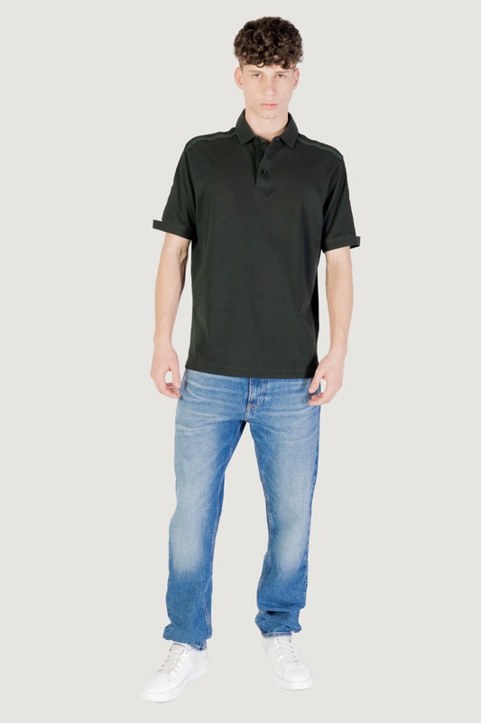 Polo Armani Exchange Verde Oscuro con Cinta de Logo en Hombros y Mangas