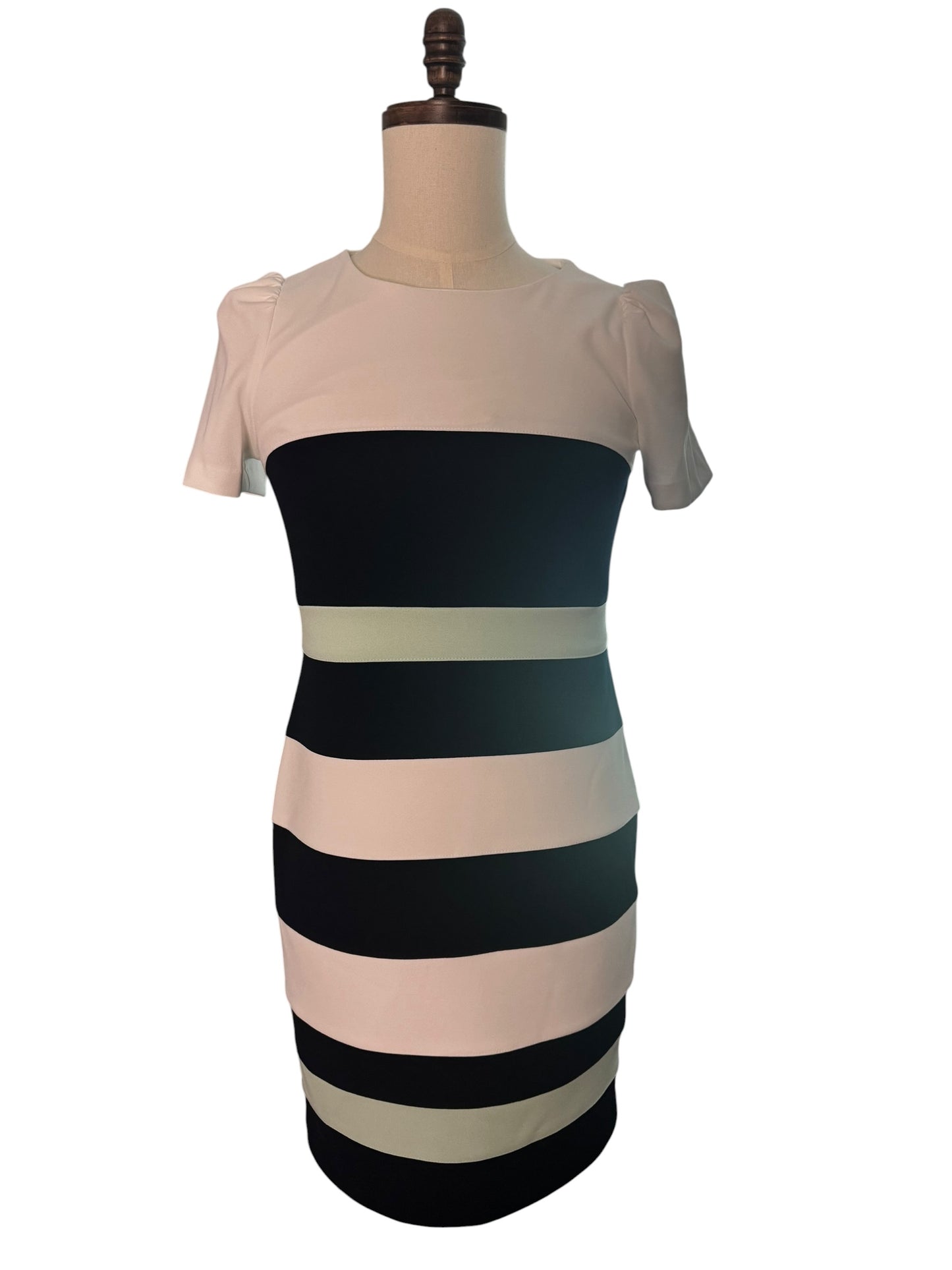 Vestido Tommy Hilfiger de Rayas Beige y Azul Marino para Mujer – Talla 6