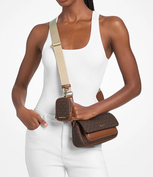 Bolso Crossbody Michael Kors Signature Marrón con Monedero Desmontable