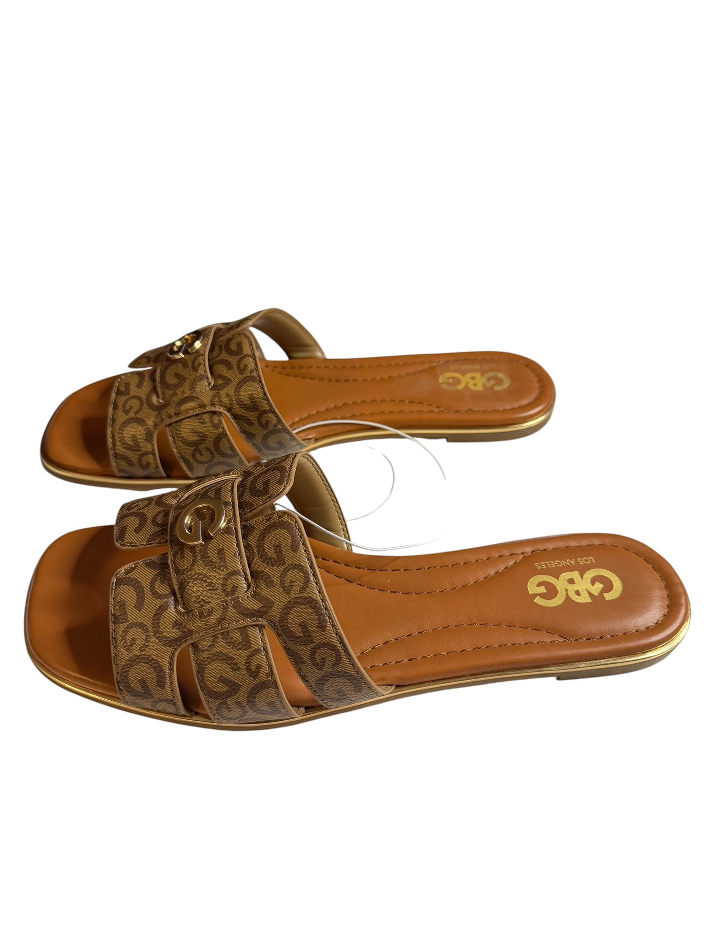 Sandalias CBG Los Angeles Mujer Café con Monograma y Hebilla Dorada