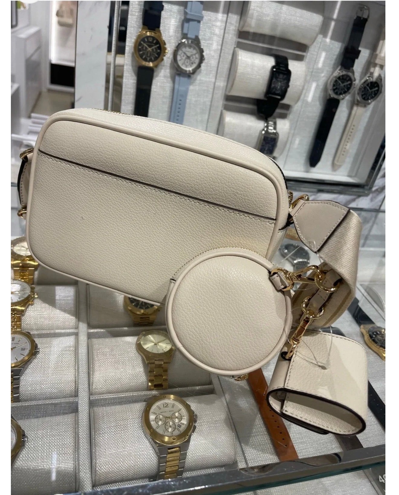 Bolso Crossbody Michael Kors Jet Set de Cuero Color Crema con Accesorios 4 en 1 para Mujer