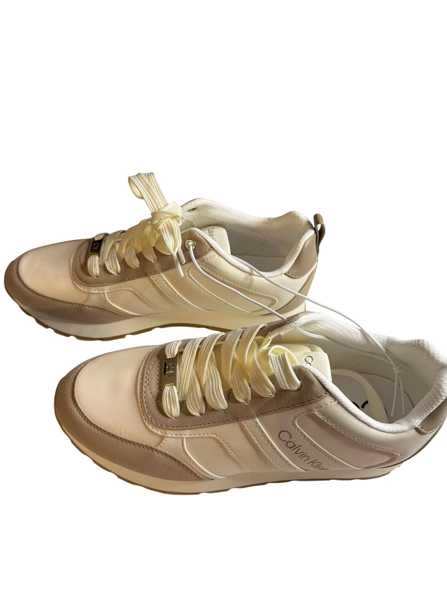 Tenis Calvin Klein Mujer Beige/Crema Talla 8.5
