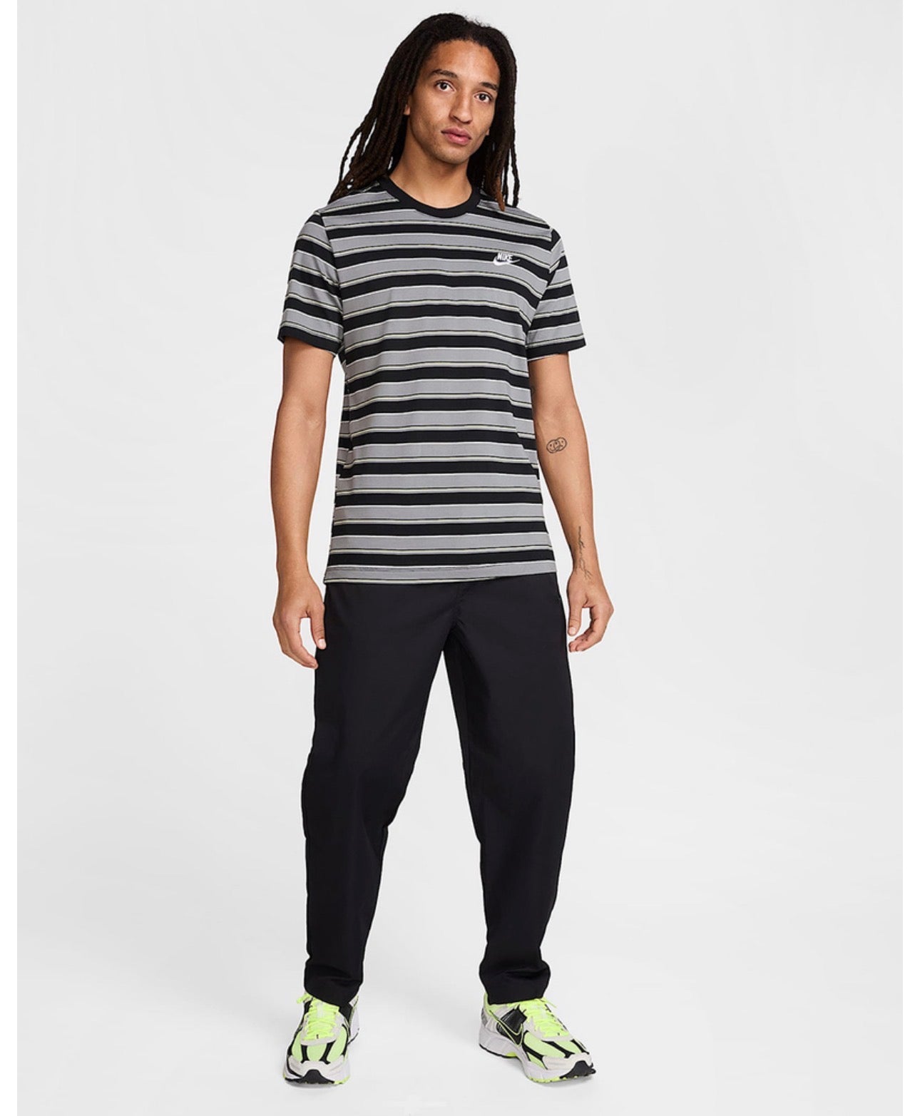 Camiseta Nike Sportswear Rayas Gris y Negro para Hombre