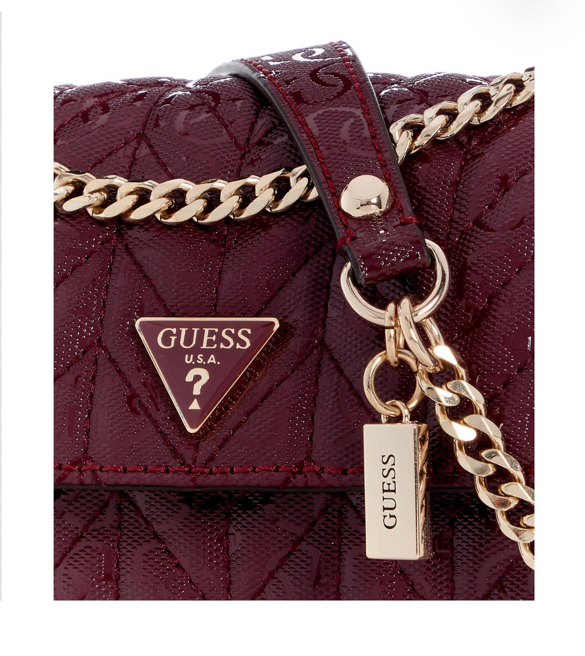 Bolso Crossbody GUESS Acolchado Merlot con Cadena Dorada