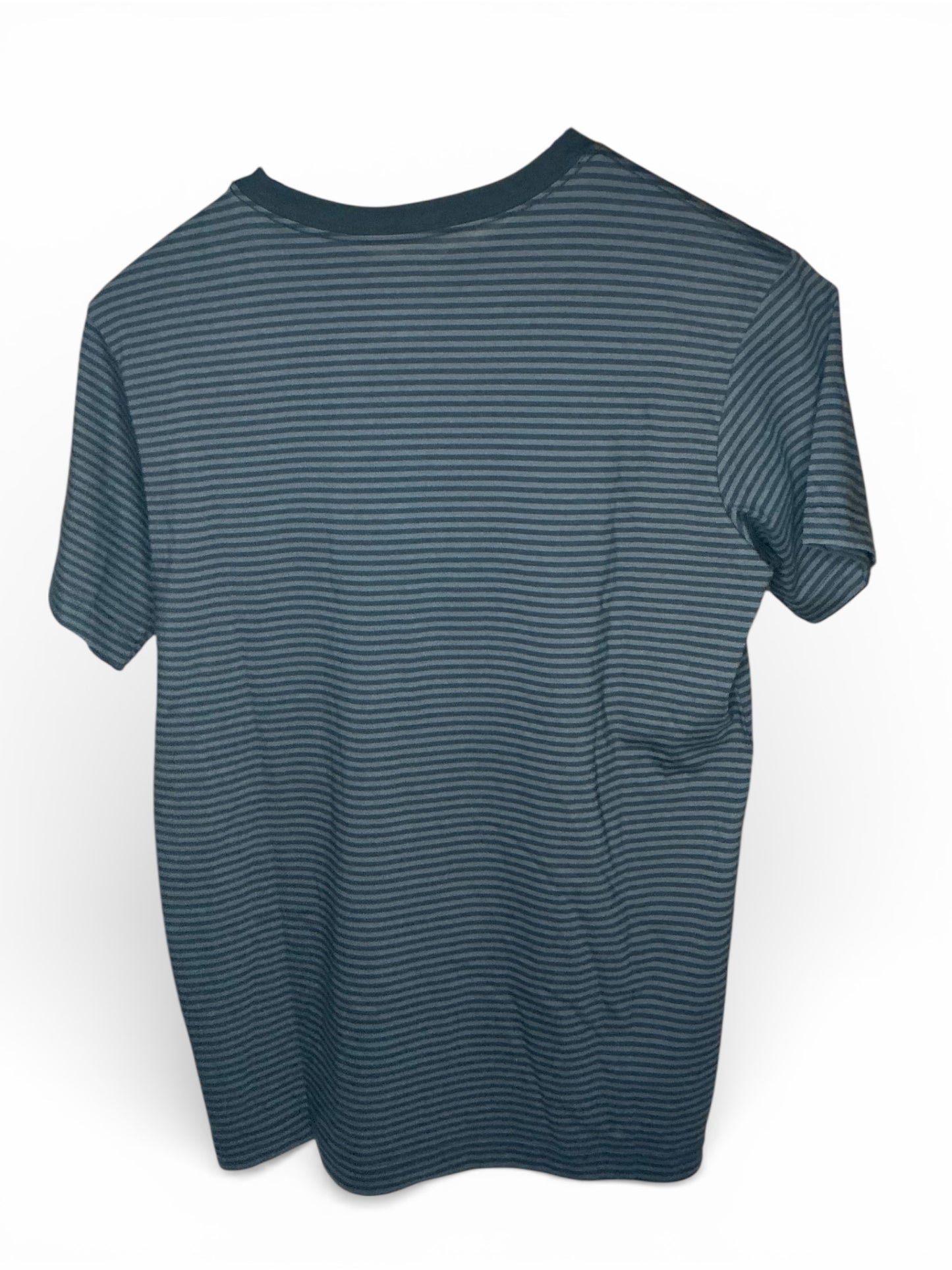 Camiseta Nike para Mujer Gris Oscuro a Rayas con Logo Swoosh