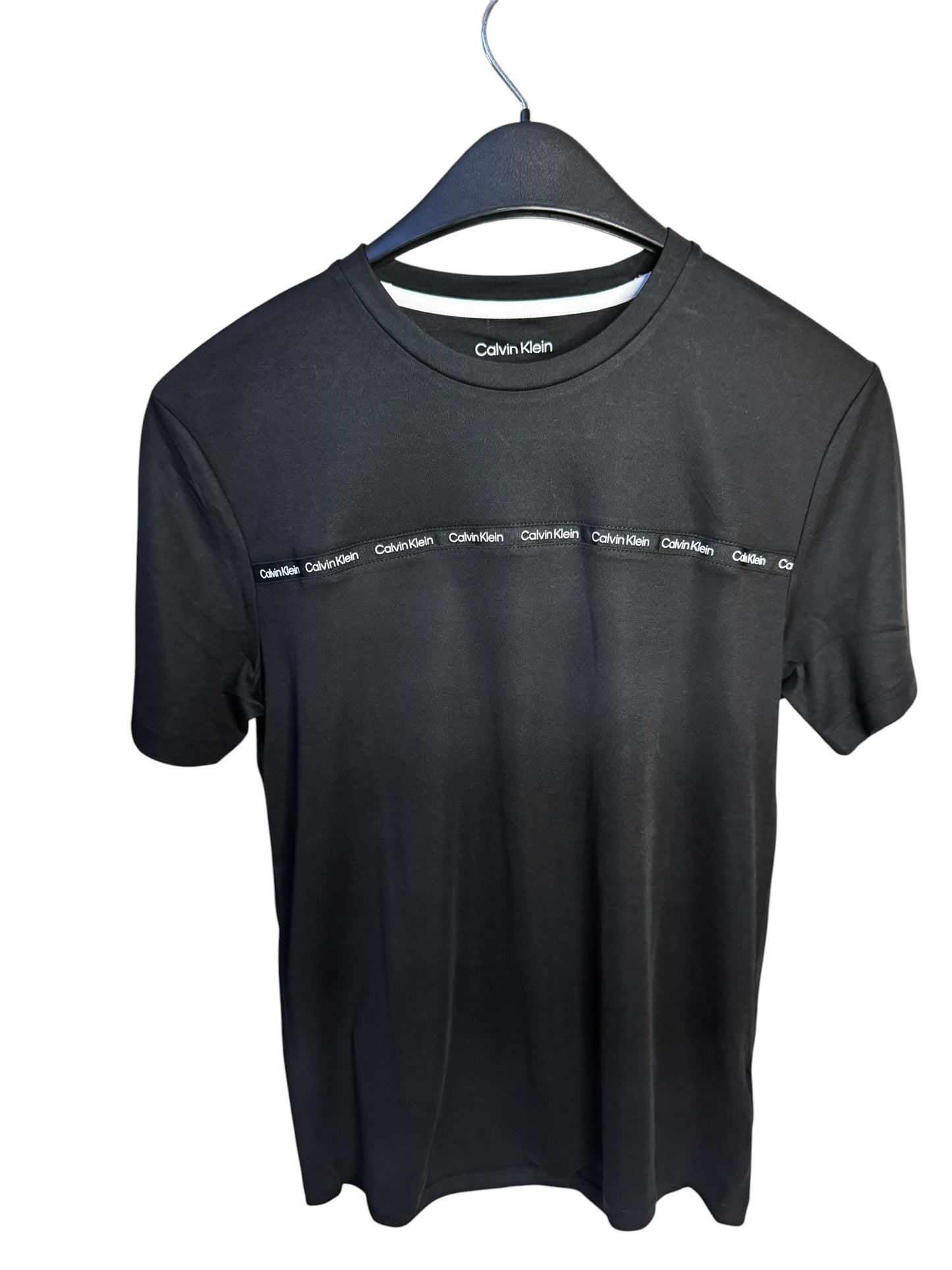 Camiseta Calvin Klein Negra con Banda Logo Horizontal